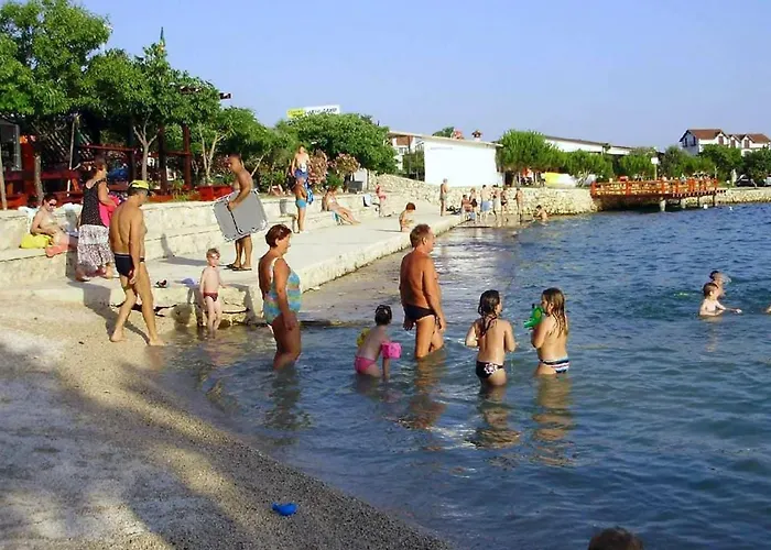 By The Sea - 18533 * Vir