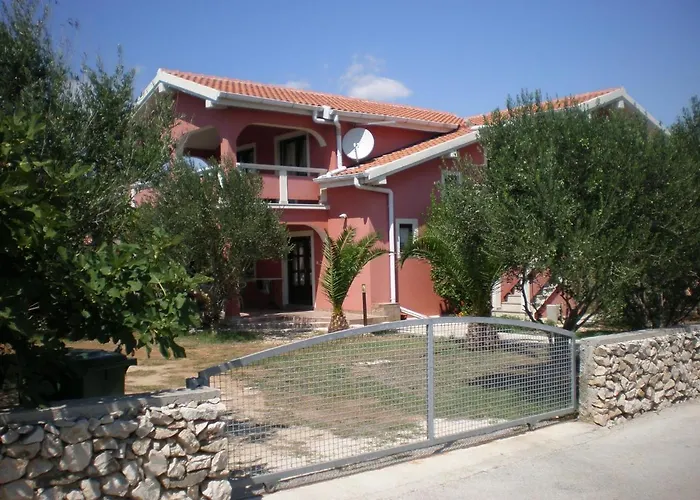 By The Sea - 18533 * Vir