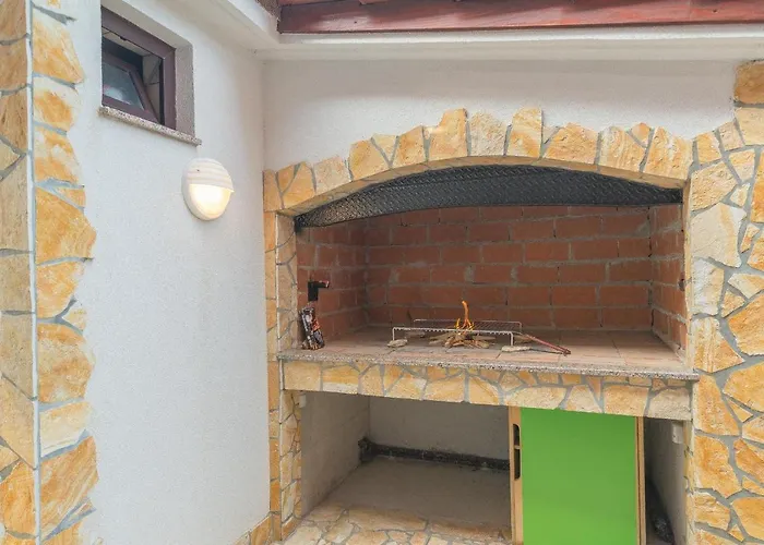 By The Sea - 18533 Vir