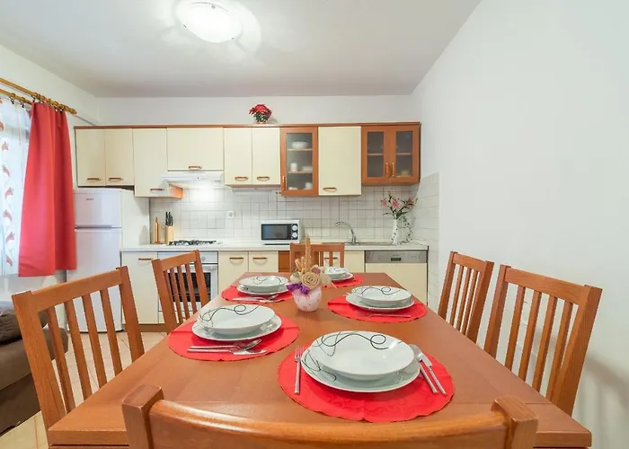 By The Sea - 18533 Vir