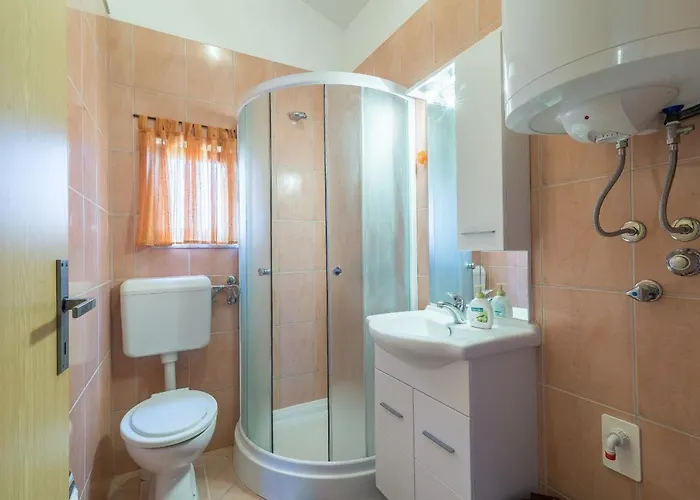 By The Sea - 18533 Vir